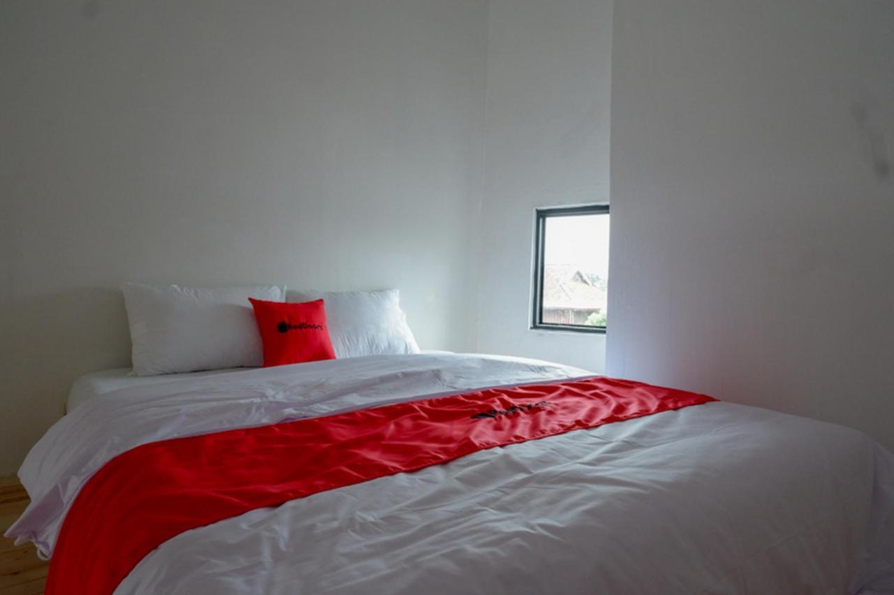 RedDoorz @ Demangan Sari Residence Pakualaman Eksteriør bilde